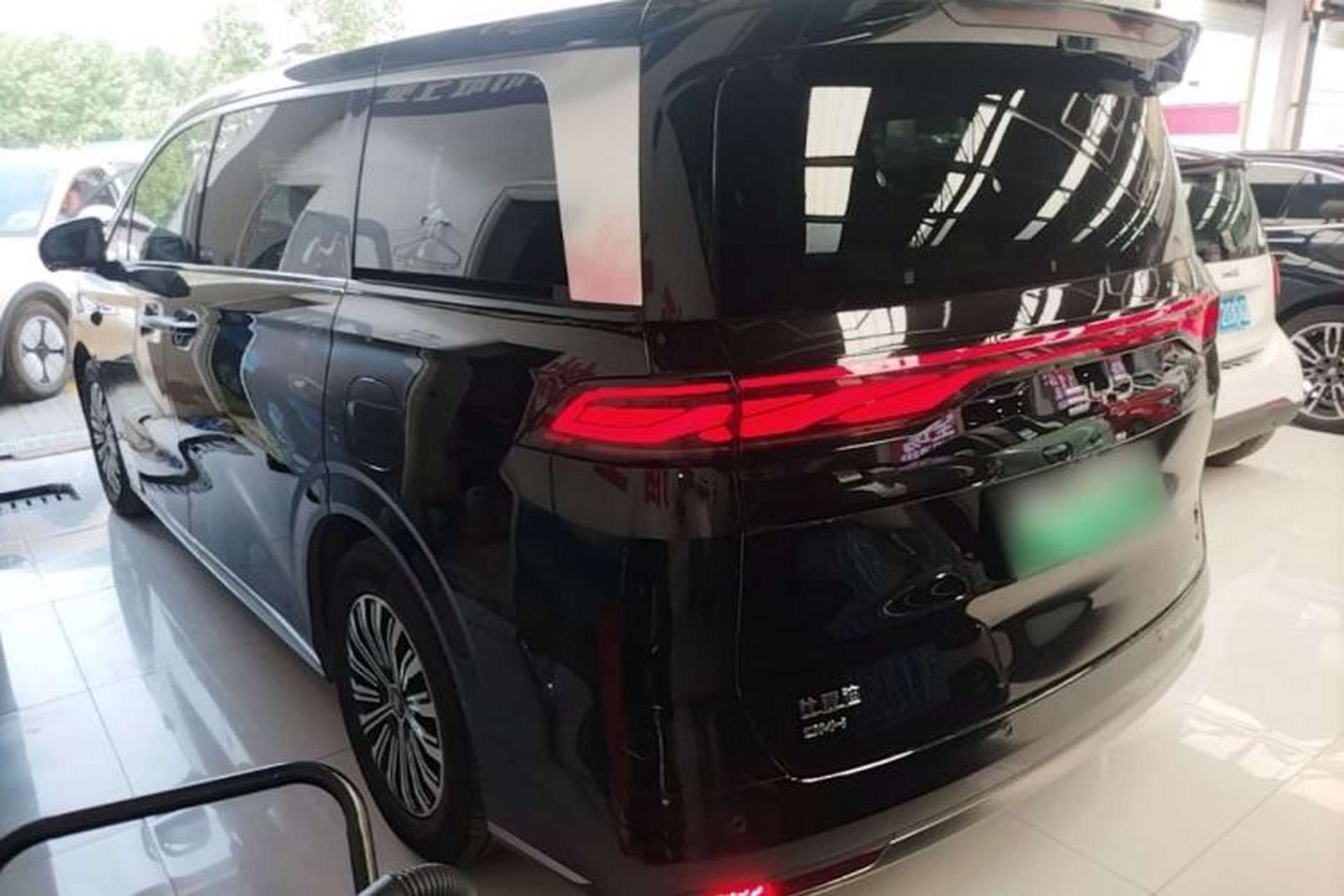 Used BYD Xia 2025 DM-i 1.5T 180km Beyond Edition Exterior 2