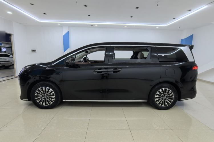 Used BYD Xia 2025 DM-i 1.5T 180km Excellence Model Exterior 2