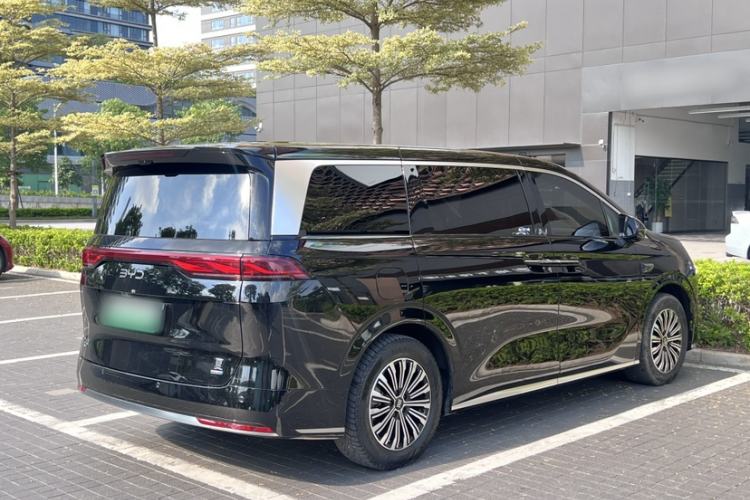 Used BYD Xia 2025 DM-i 1.5T 180km Excellence Model Exterior 2