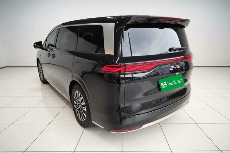 Used BYD Xia 2025 DM-i 1.5T 180km Beyond Edition Exterior 2