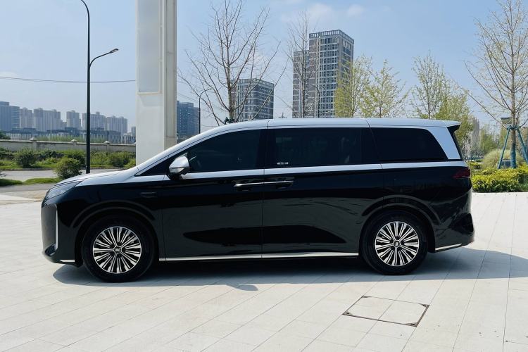 Used BYD Xia 2025 DM-i 1.5T 180km Excellence Model Exterior 3