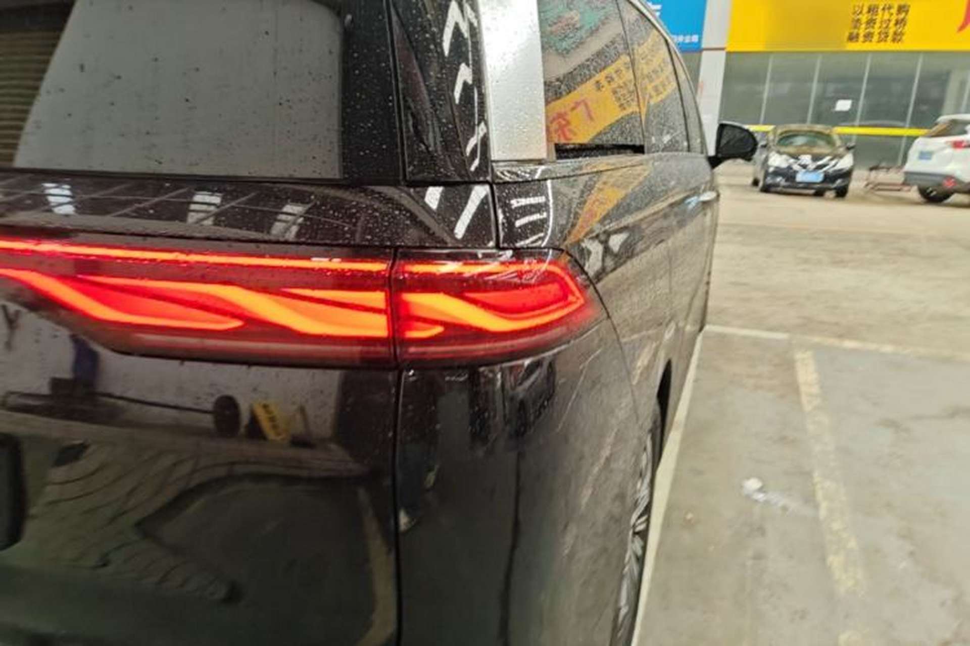 Used BYD Xia 2025 DM-i 1.5T 180km Beyond Edition Exterior 3