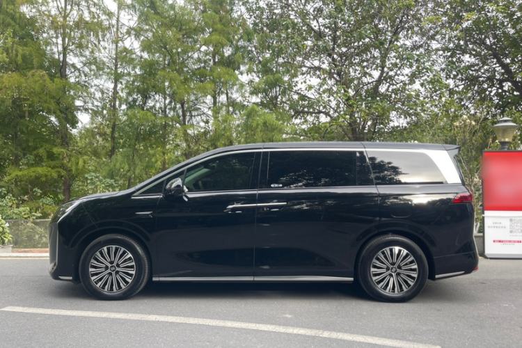 Used BYD Xia 2025 DM-i 1.5T 180km Excellence Model Exterior 4