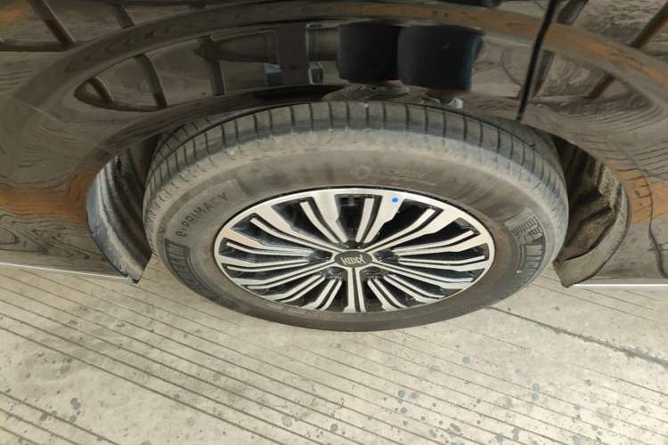 Used BYD Xia 2025 DM-i 1.5T 180km Excellence Model Exterior 5