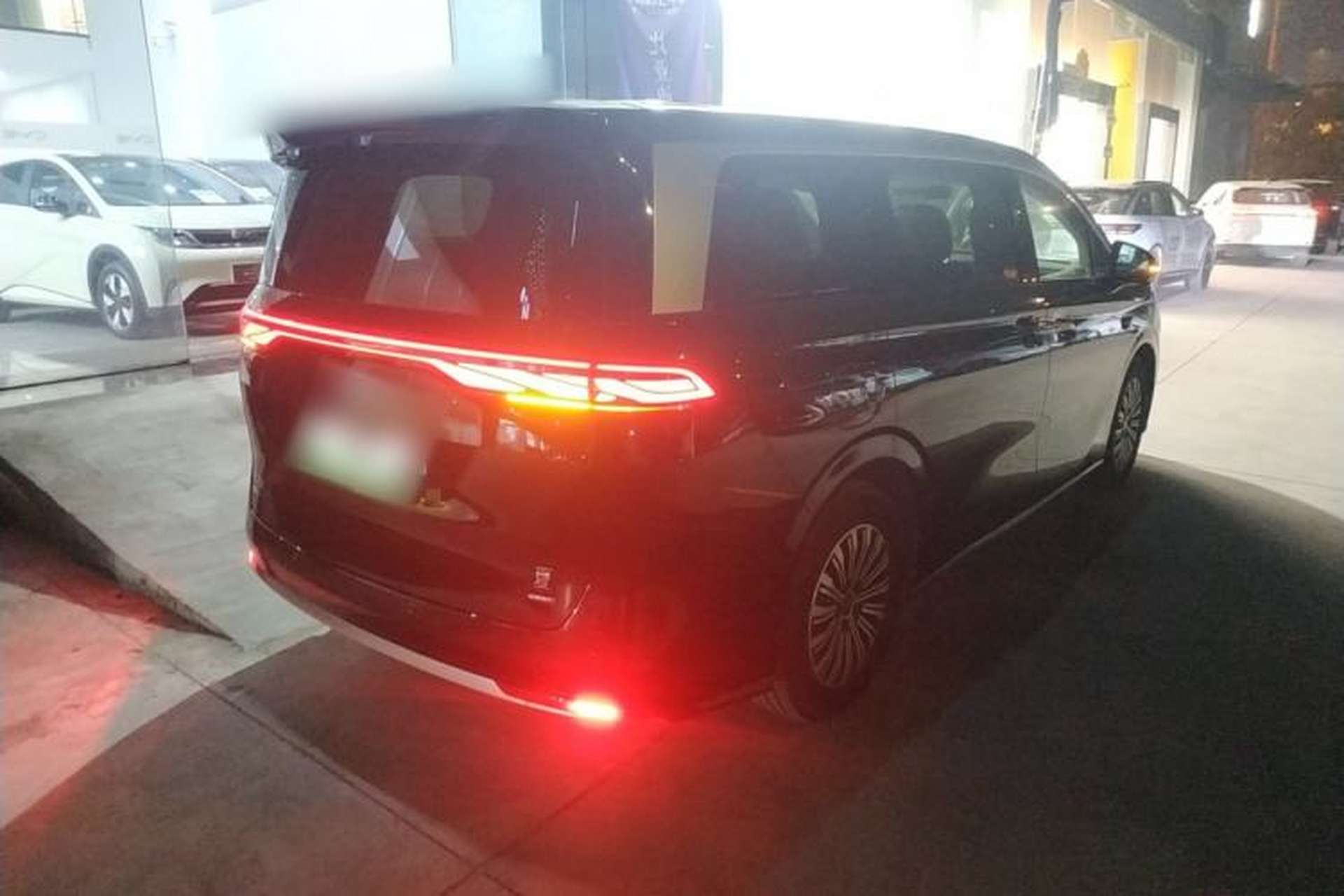 Used BYD Xia 2025 DM-i 1.5T 180km Beyond Edition Exterior 5