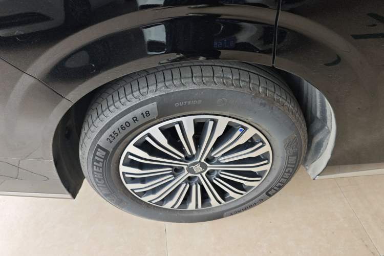 Used BYD Xia 2025 DM-i 1.5T 180km Beyond Edition Exterior 5