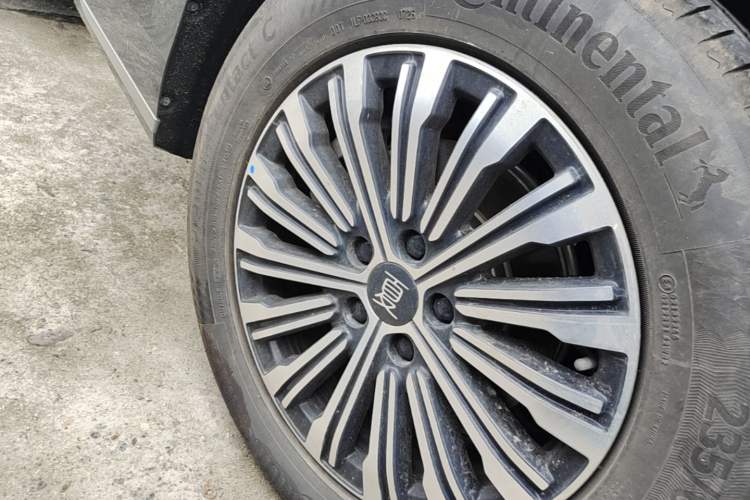 Used BYD Xia 2025 DM-i 1.5T 180km Beyond Edition Exterior 5