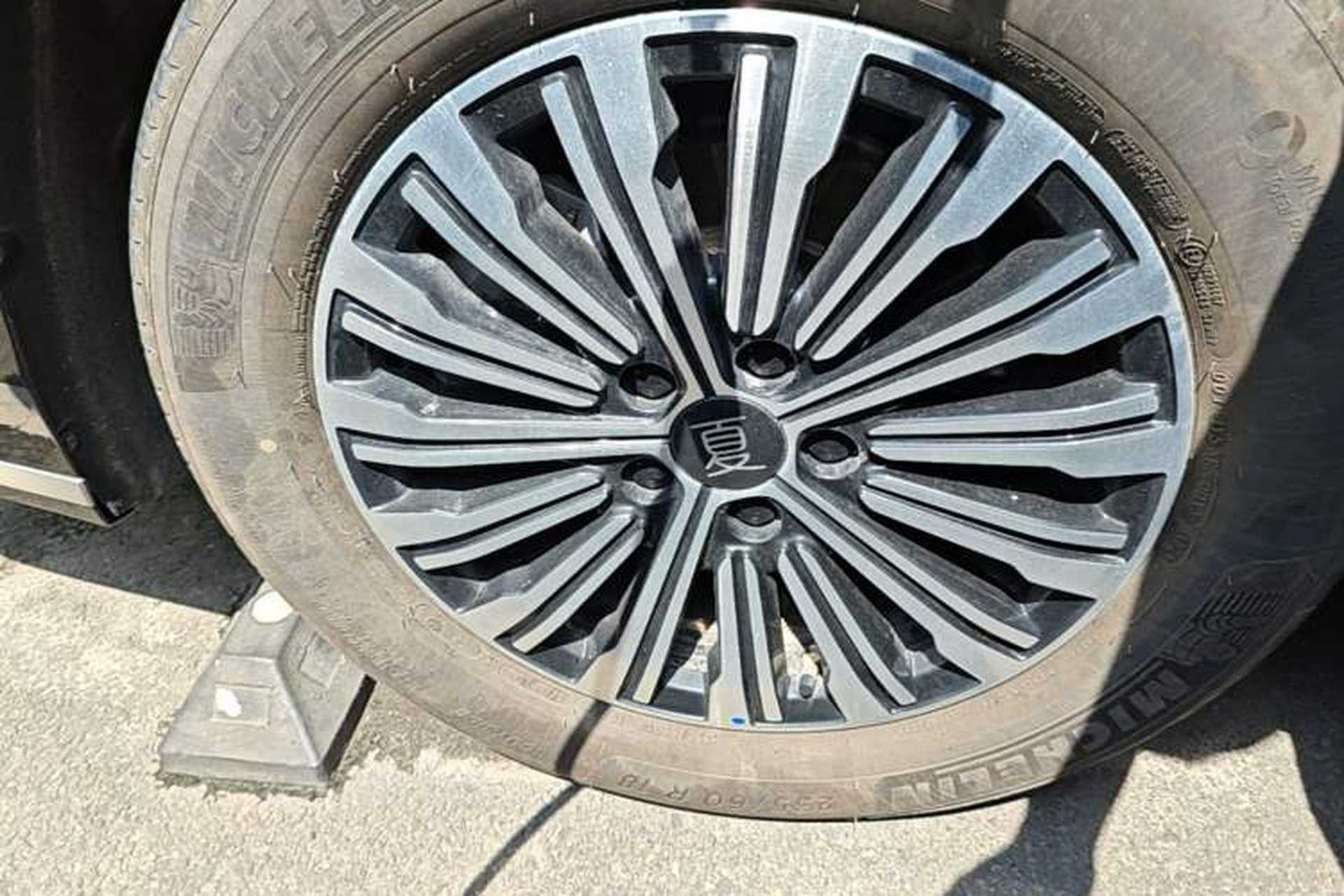 Used BYD Xia 2025 DM-i 1.5T 180km Excellence Model Exterior 5