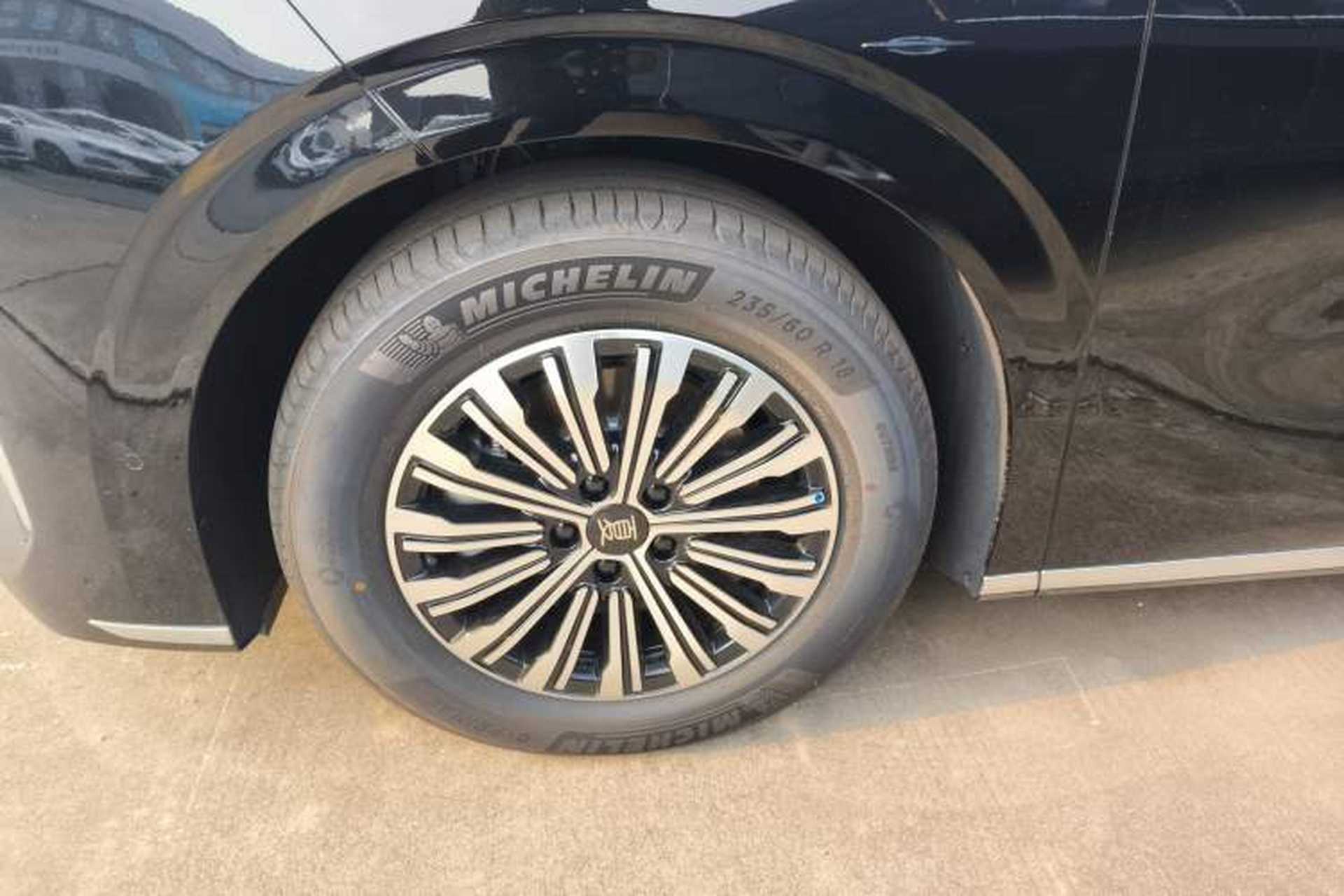 Used BYD Xia 2025 DM-i 1.5T 180km Beyond Edition Exterior 7