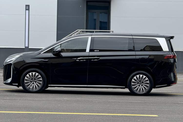 Used BYD Xia 2025 DM-i 1.5T 100km Supreme Edition Exterior 7