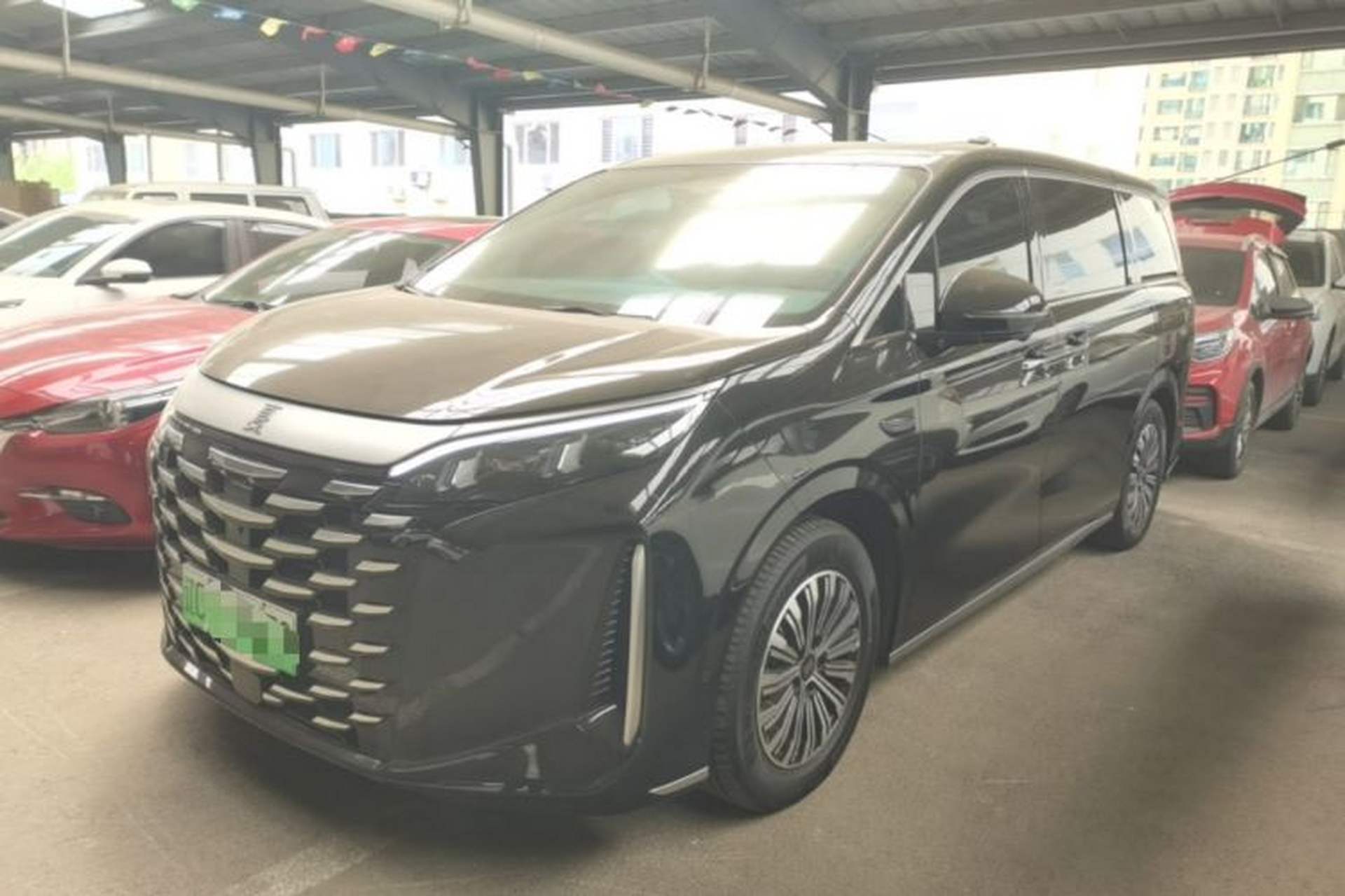 Used BYD Xia 2025 DM-i 1.5T 180km Beyond Edition Front Left 45 Deg