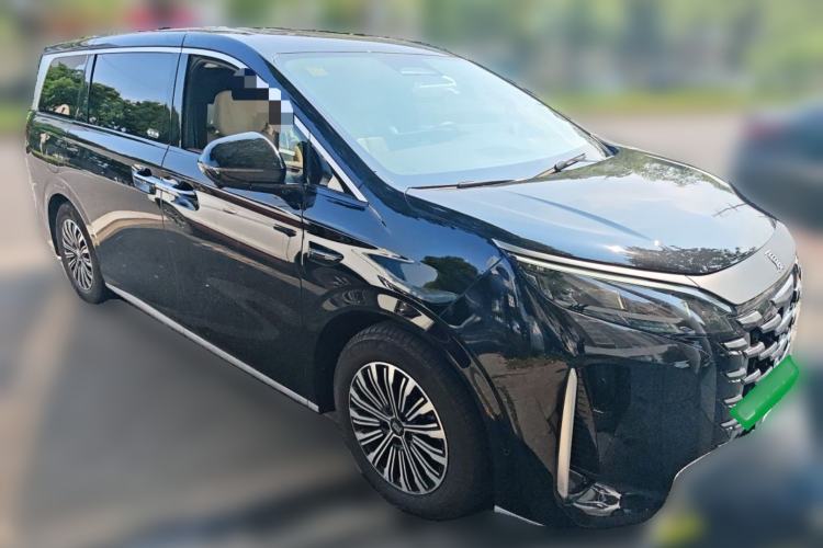 Used BYD Xia 2025 DM-i 1.5T 180km Excellence Model Front Right 45 Deg