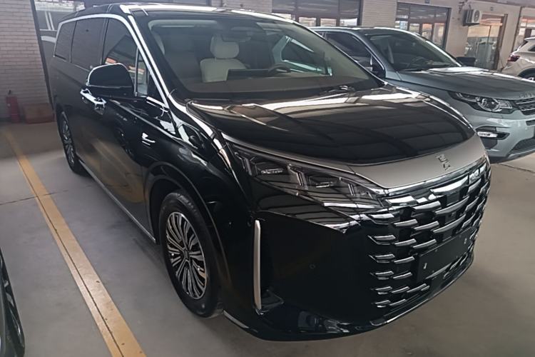 Used BYD Xia 2025 DM-i 1.5T 100km Supreme Edition Front Right 45 Deg