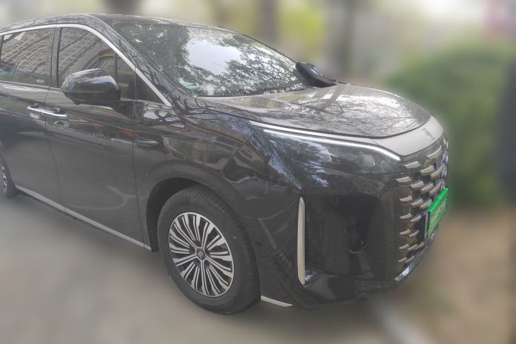 Used BYD Xia 2025 DM-i 1.5T 180km Beyond Edition Front Right 45 Deg