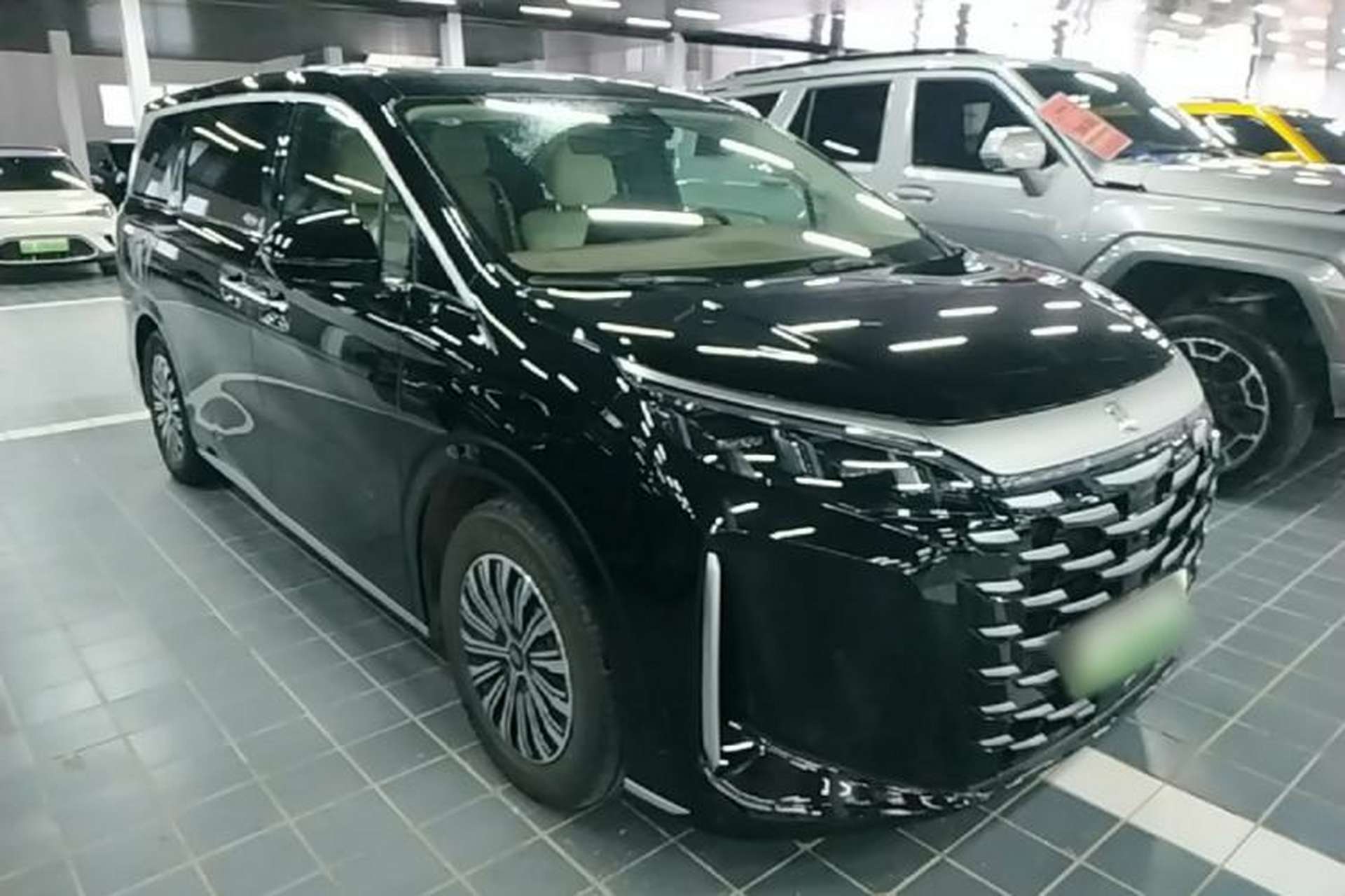 Used BYD Xia 2025 DM-i 1.5T 180km Beyond Edition Front Right 45 Deg