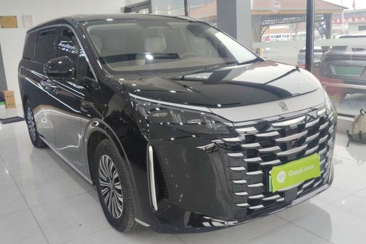 Used BYD Xia 2025 DM-i 1.5T 180km Excellence Model Front Right 45 Deg