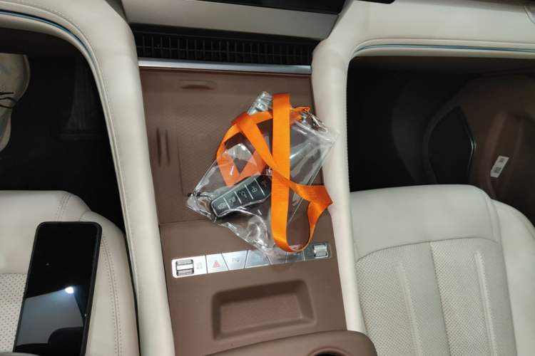 Used BYD Xia 2025 DM-i 1.5T 100km Supreme Edition Gear Lever