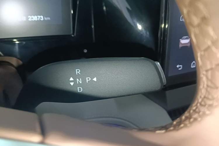 Used BYD Xia 2025 DM-i 1.5T 180km Excellence Model Gear Lever
