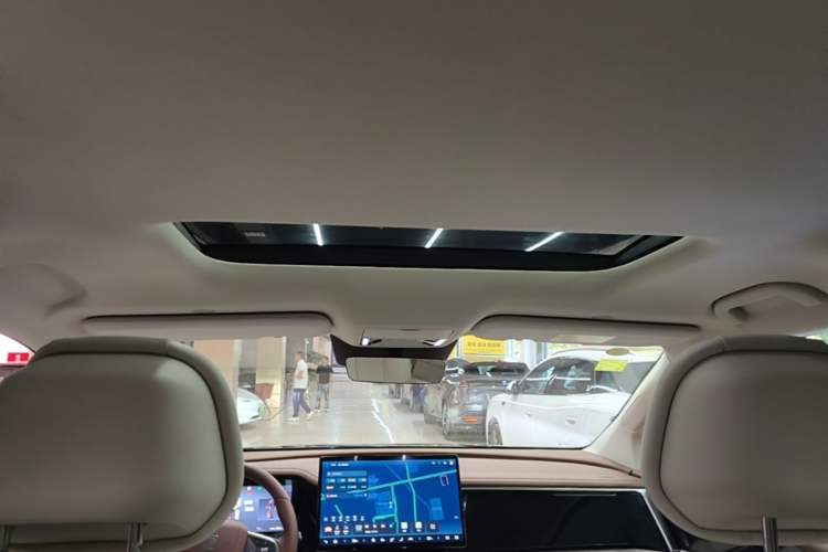 Used BYD Xia 2025 DM-i 1.5T 180km Beyond Edition Headliner