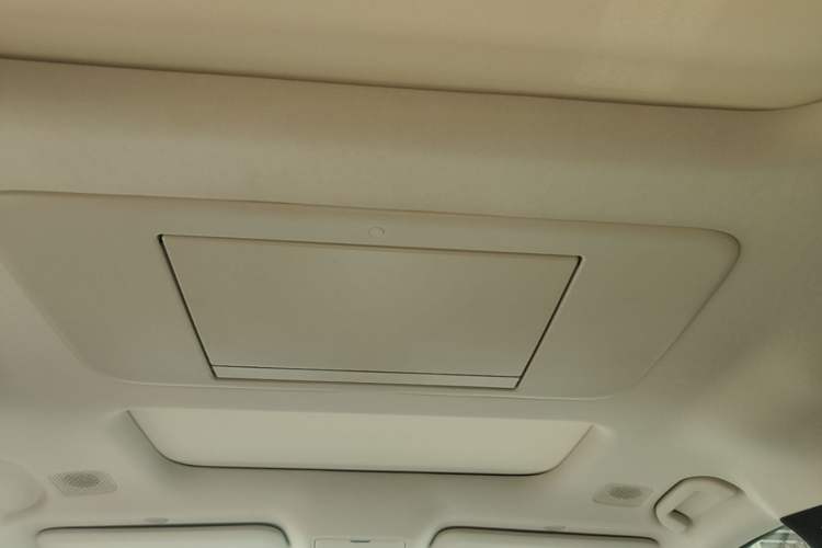 Used BYD Xia 2025 DM-i 1.5T 180km Excellence Model Headliner