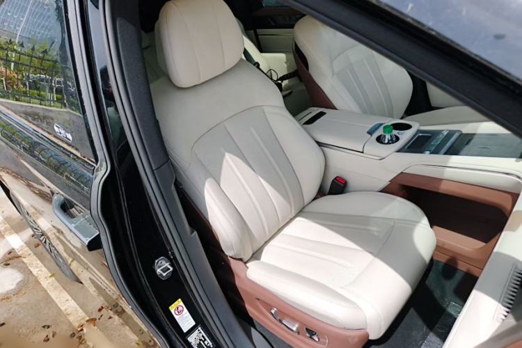 Used BYD Xia 2025 DM-i 1.5T 180km Beyond Edition Interior 1