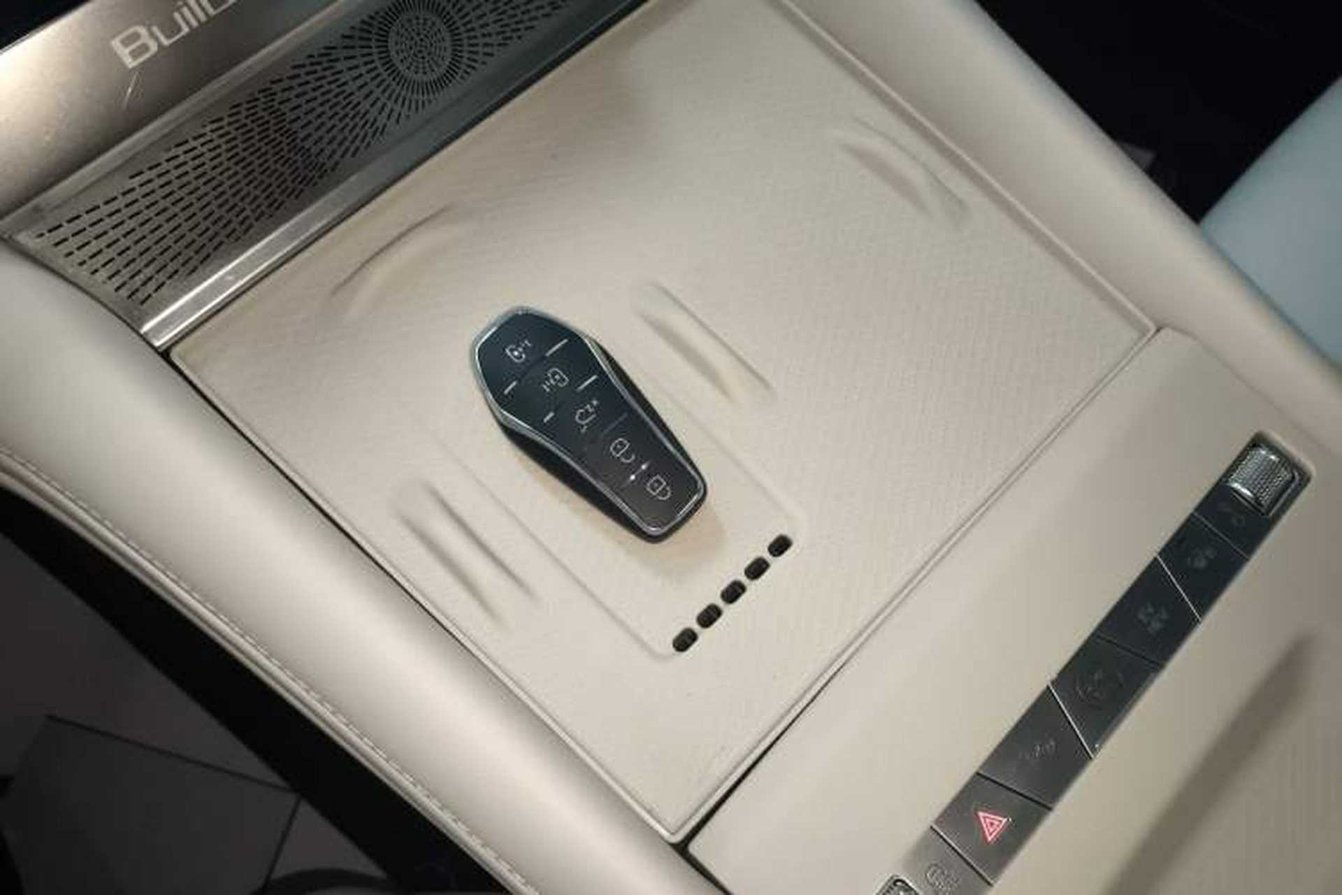 Used BYD Xia 2025 DM-i 1.5T 180km Excellence Model Interior 1
