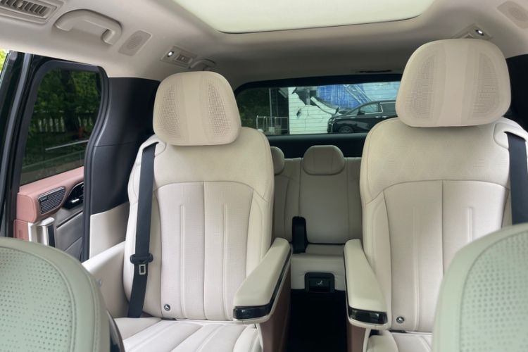 Used BYD Xia 2025 DM-i 1.5T 180km Excellence Model Interior 15