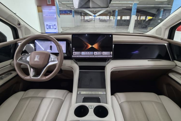 Used BYD Xia 2025 DM-i 1.5T 180km Excellence Model Interior 2