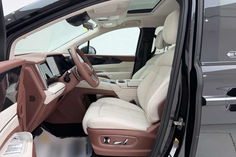 Used BYD Xia 2025 DM-i 1.5T 180km Beyond Edition Interior 2