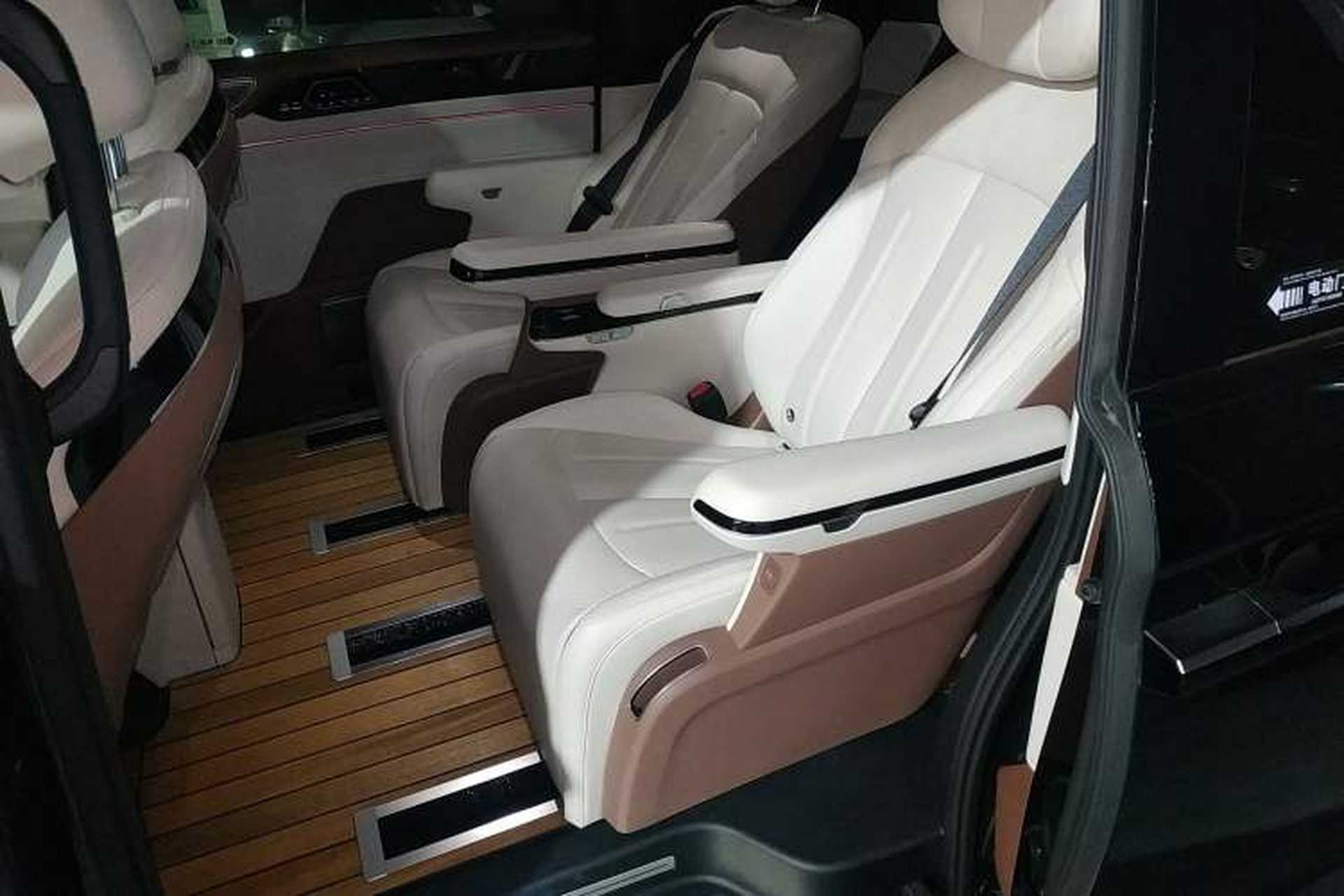 Used BYD Xia 2025 DM-i 1.5T 180km Beyond Edition Interior 4