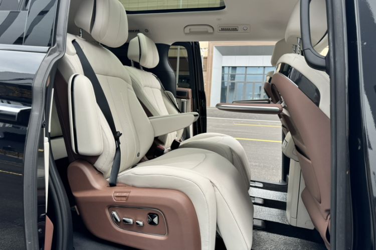Used BYD Xia 2025 DM-i 1.5T 100km Supreme Edition Interior 9