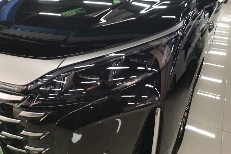 Used BYD Xia 2025 DM-i 1.5T 180km Beyond Edition Left Front Headlight