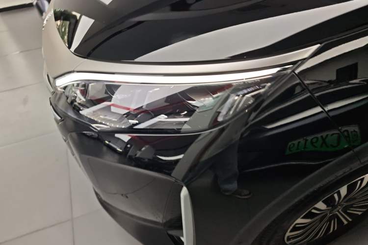 Used BYD Xia 2025 DM-i 1.5T 180km Beyond Edition Left Front Headlight