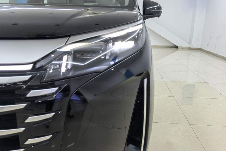 Used BYD Xia 2025 DM-i 1.5T 180km Excellence Model Left Front Headlight