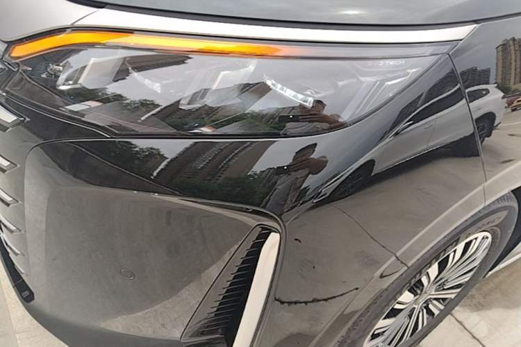 Used BYD Xia 2025 DM-i 1.5T 180km Beyond Edition Left Front Headlight