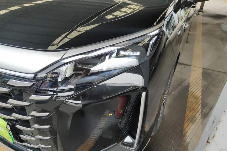 Used BYD Xia 2025 DM-i 1.5T 180km Excellence Model Left Front Headlight