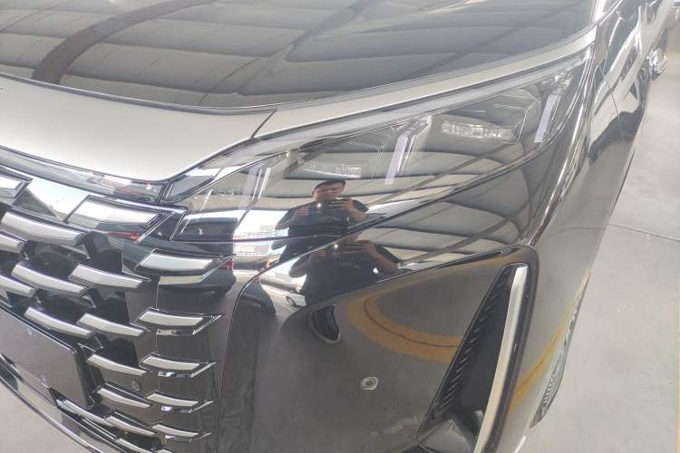 Used BYD Xia 2025 DM-i 1.5T 180km Excellence Model Left Front Headlight