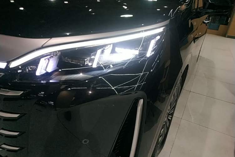 Used BYD Xia 2025 DM-i 1.5T 180km Excellence Model Left Front Headlight