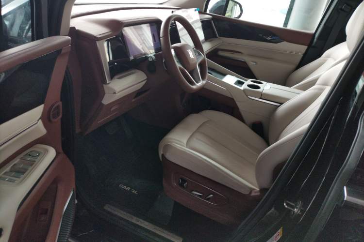 Used BYD Xia 2025 DM-i 1.5T 180km Beyond Edition Left Front Seat
