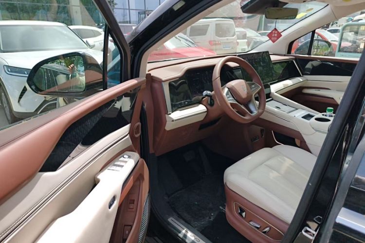 Used BYD Xia 2025 DM-i 1.5T 180km Beyond Edition Left Front Seat