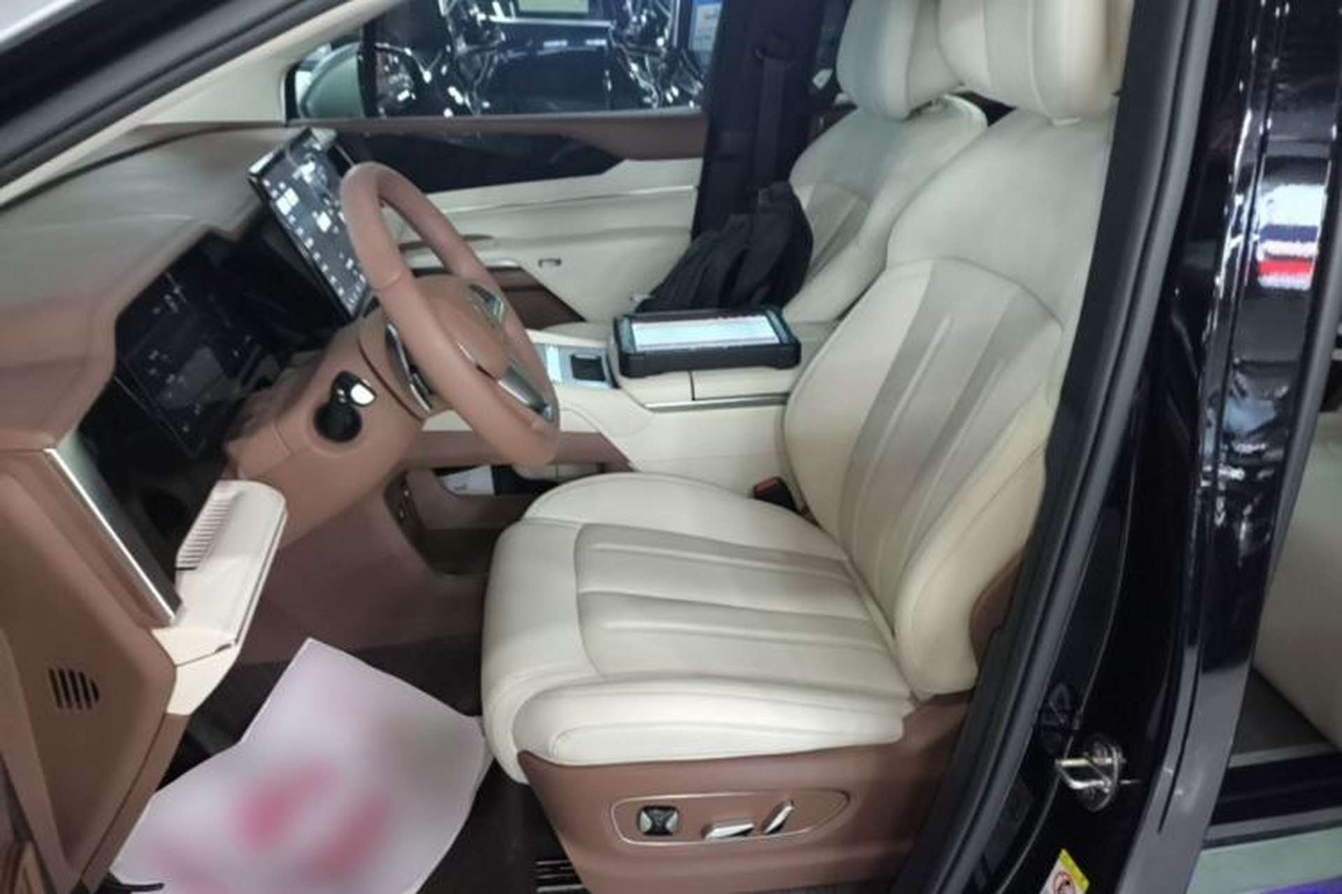 Used BYD Xia 2025 DM-i 1.5T 180km Beyond Edition Left Front Seat