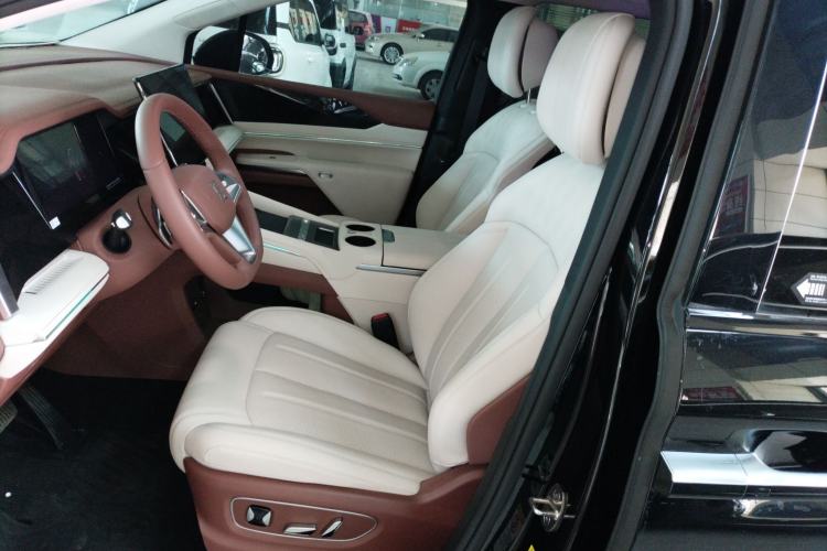 Used BYD Xia 2025 DM-i 1.5T 180km Beyond Edition Left Front Seat