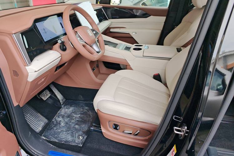 Used BYD Xia 2025 DM-i 1.5T 180km Beyond Edition Left Front Seat