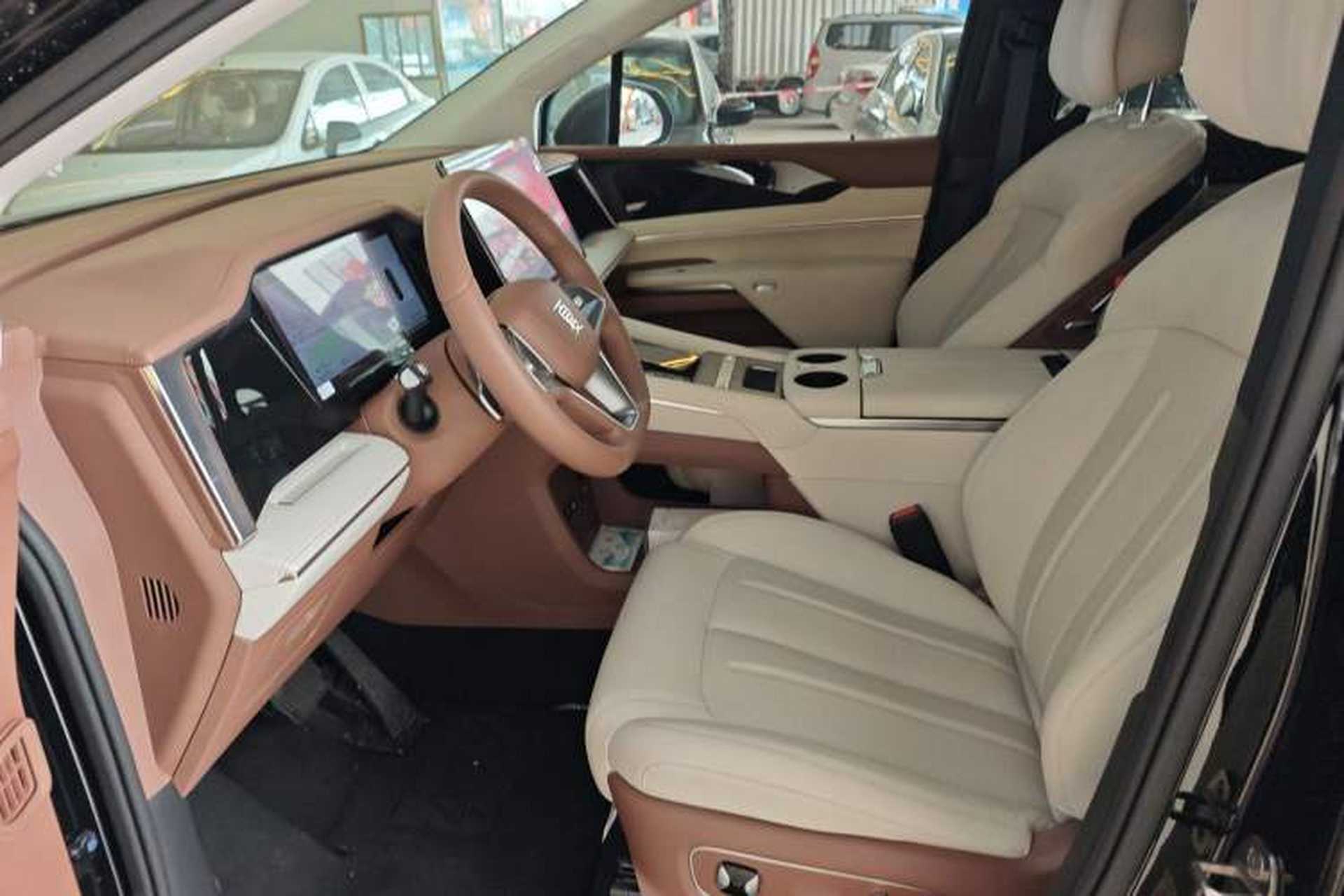 Used BYD Xia 2025 DM-i 1.5T 180km Beyond Edition Left Front Seat