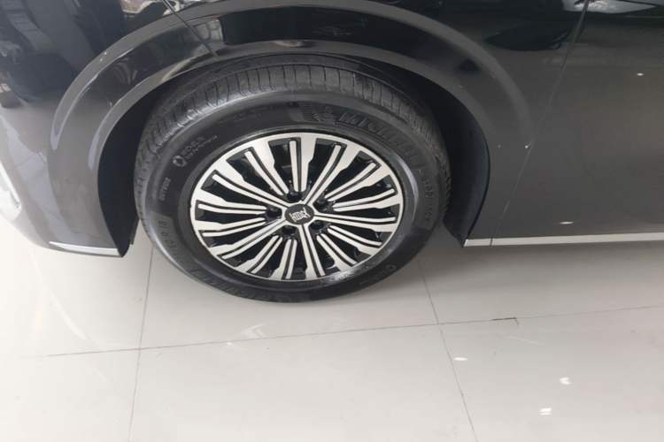 Used BYD Xia 2025 DM-i 1.5T 180km Beyond Edition Left Front Wheel Hub
