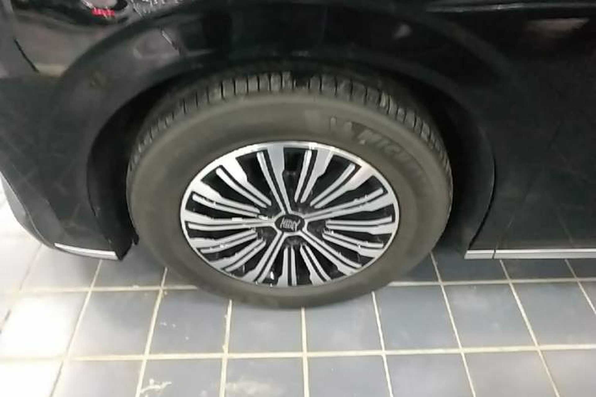 Used BYD Xia 2025 DM-i 1.5T 180km Beyond Edition Left Front Wheel Hub