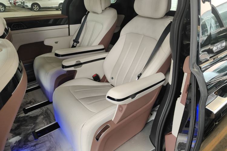 Used BYD Xia 2025 DM-i 1.5T 180km Excellence Model Left Rear Seat