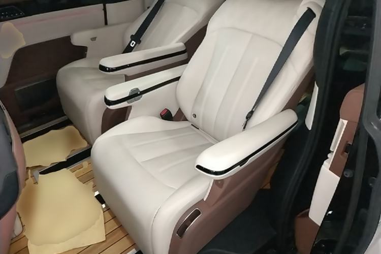 Used BYD Xia 2025 DM-i 1.5T 180km Beyond Edition Left Rear Seat