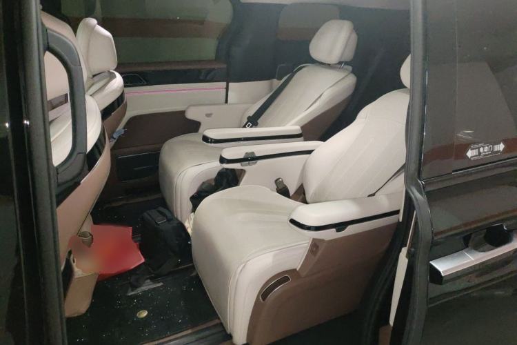 Used BYD Xia 2025 DM-i 1.5T 180km Excellence Model Left Rear Seat