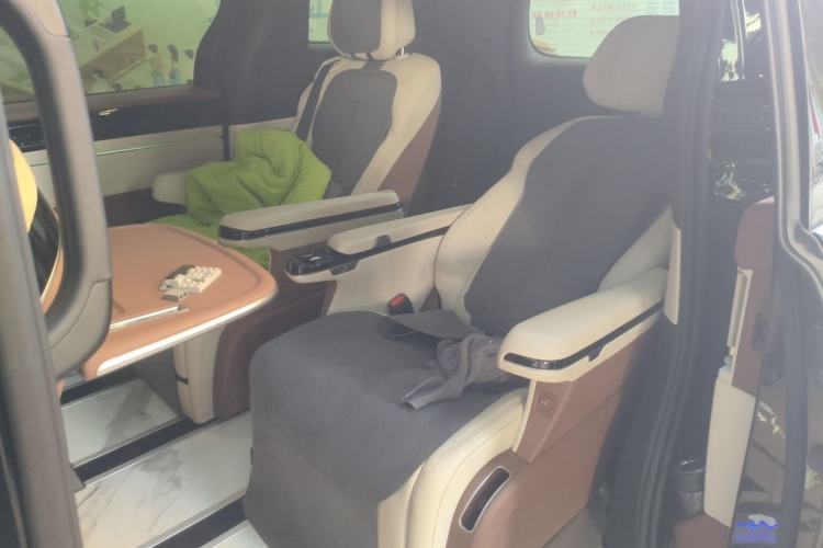 Used BYD Xia 2025 DM-i 1.5T 180km Excellence Model Left Rear Seat